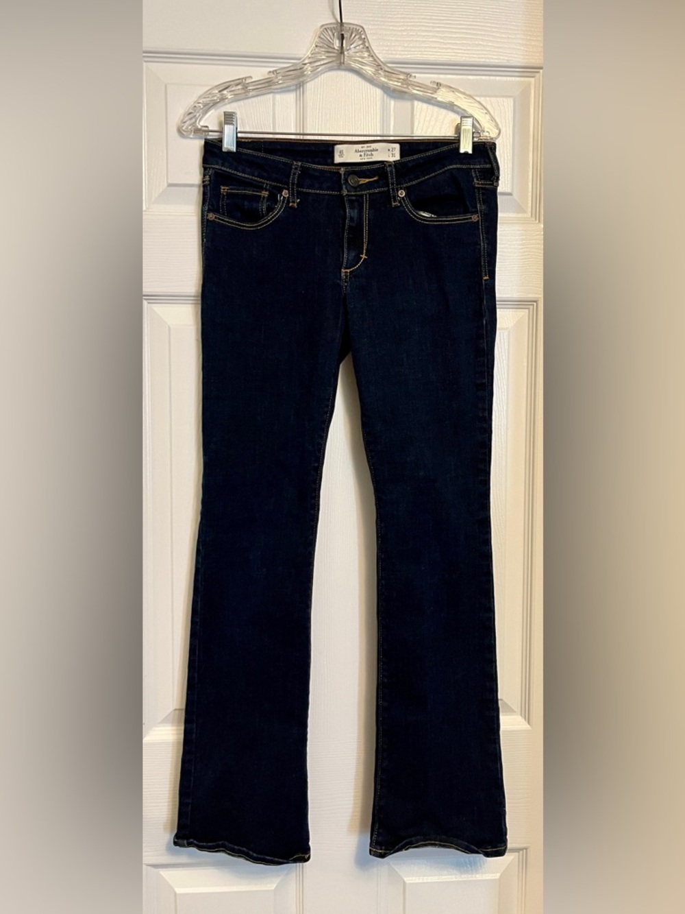 A&F - The Boot Jean -Dark Wash Women's Jeans - Classic Straight Leg
